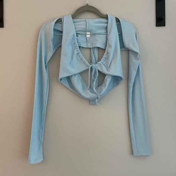 Two pieces Top - Picture 2 of 2